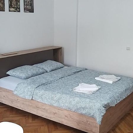 Apartmán Domum George Enescu Bukurešť Exteriér fotografie