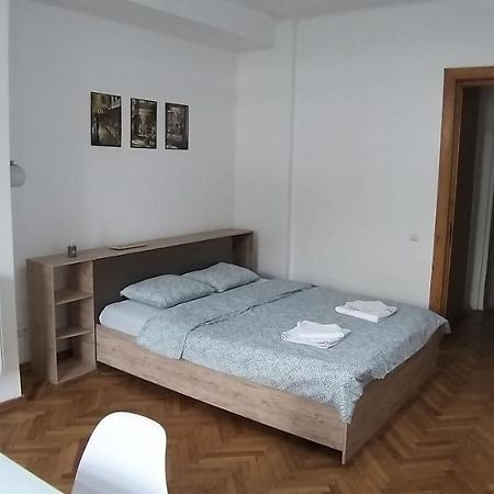 Apartmán Domum George Enescu Bukurešť Exteriér fotografie